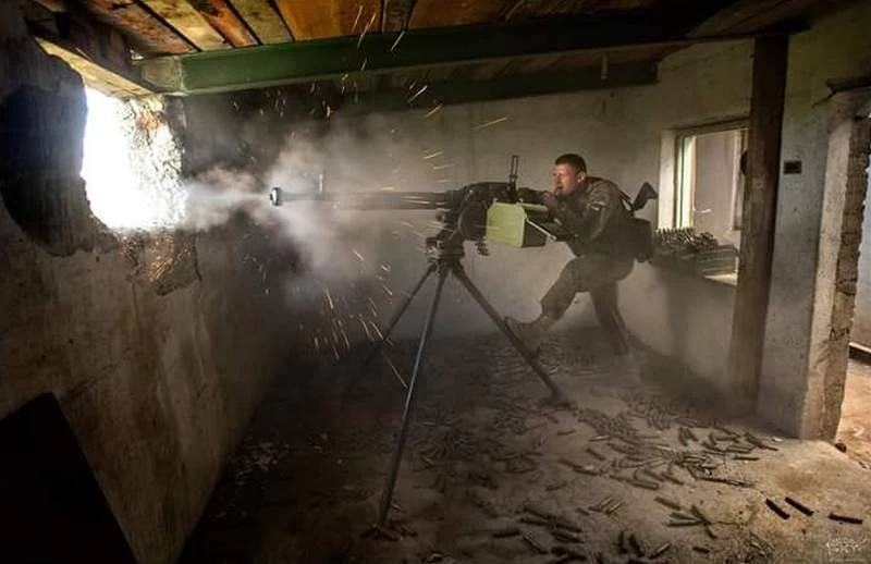 Κλιμάκωση: Σκοτώνονται ξανά στην A.Ουκρανία – Αγριες συγκρούσεις με άρματα μάχης και πυροβολικό -Το ΝΑΤΟ «κυκλώνει» το Καλίνινγκραντ